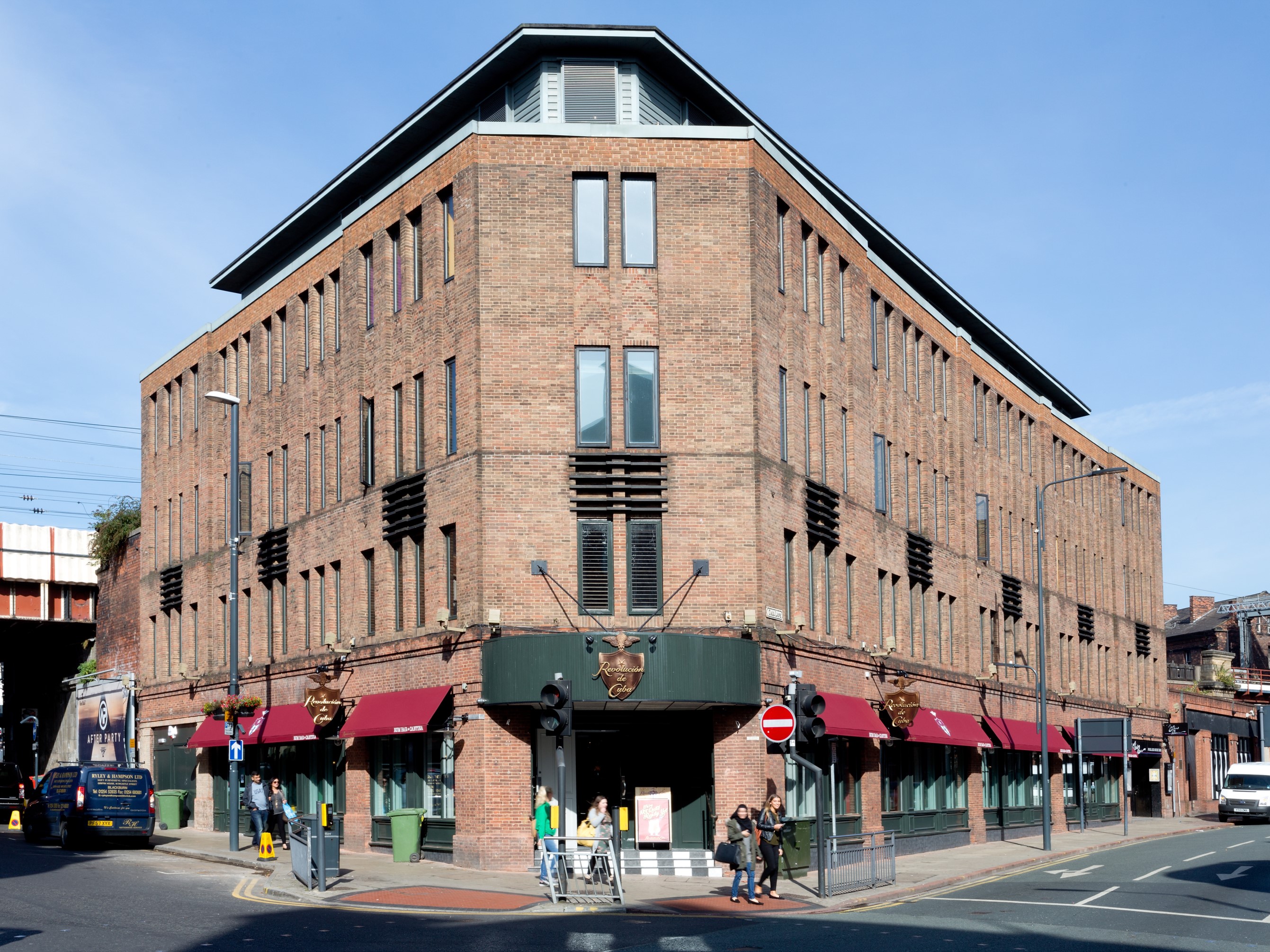 EUROPA CAPITAL AND ADDINGTON CAPITAL SELL ELBOW ROOMS IN LEEDS